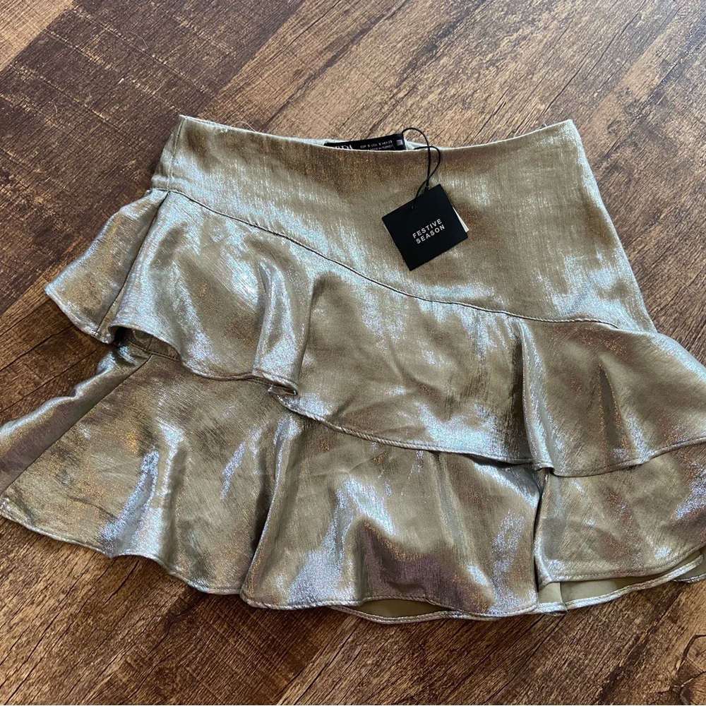 Zara Silver Metallic Ruffle Skirt/skort